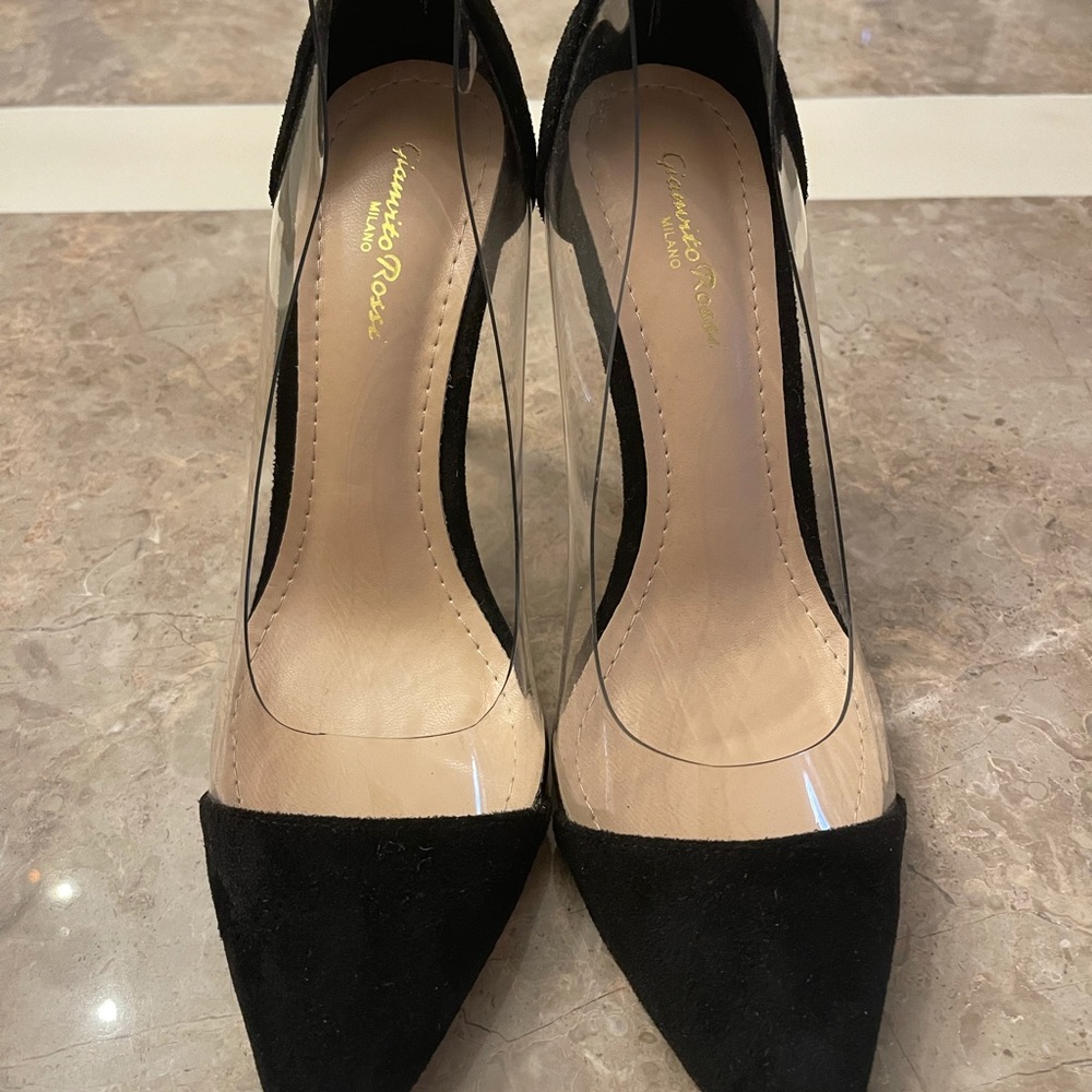 Beautiful shoes never worn.  High quality